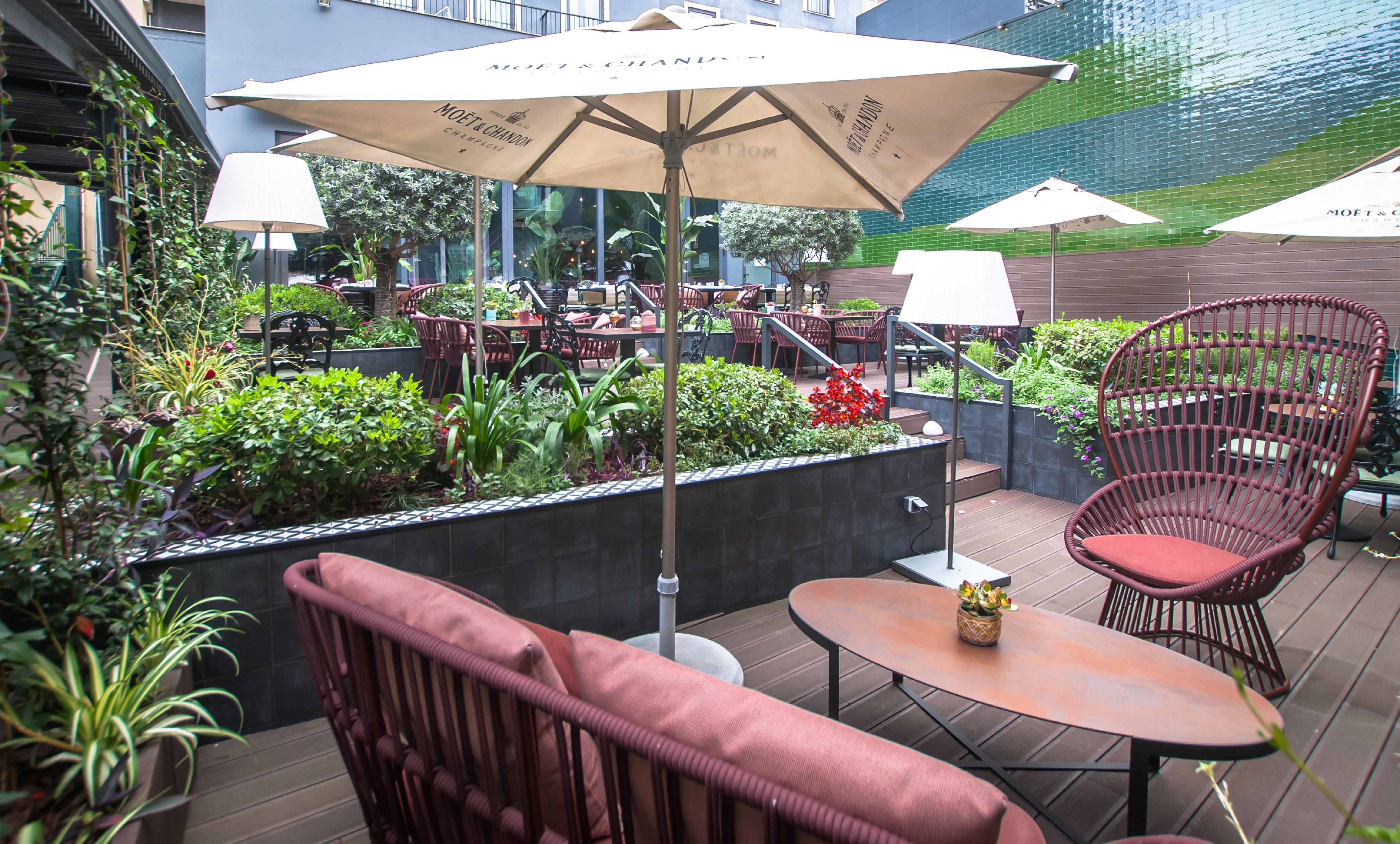 138 Liberdade Hotel Лиссабон Экстерьер фото The Garden