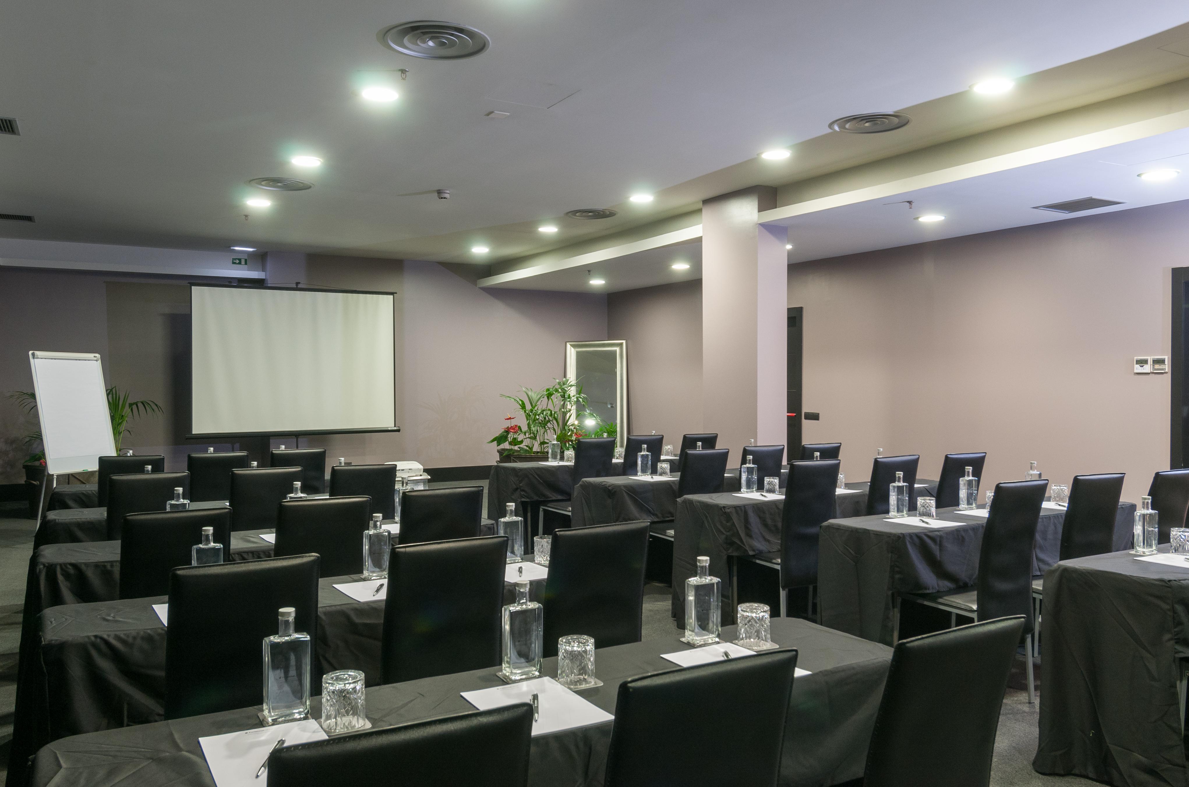 138 Liberdade Hotel Лиссабон Экстерьер фото Meeting room